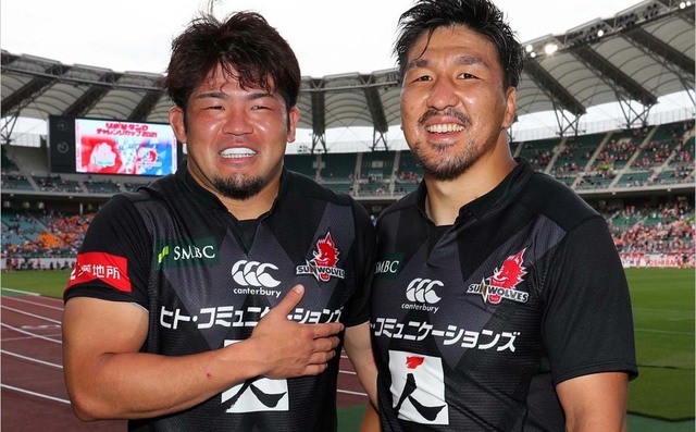 笑顔で記念撮影<br>
リポビタンDチャレンジカップ2021 日本代表(JAPAN XV) 戦